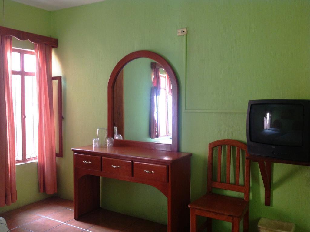Hotel Posada Del Agave Tequila Room photo